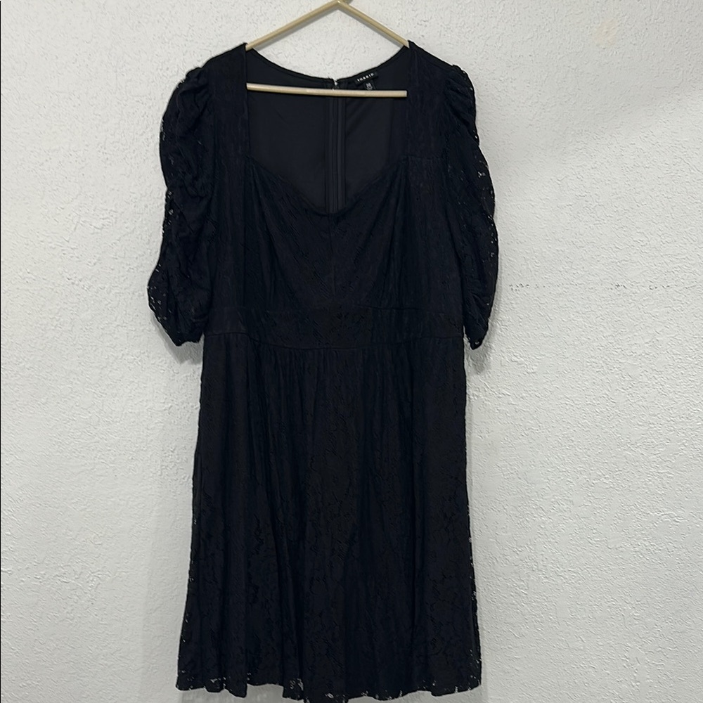 ⭐️3/$12 Torrid Black Lace Dress
